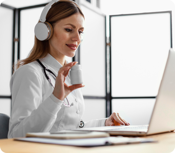 healthcare provider explaining medication to patient virtually, while eCareScribe software taking notes.